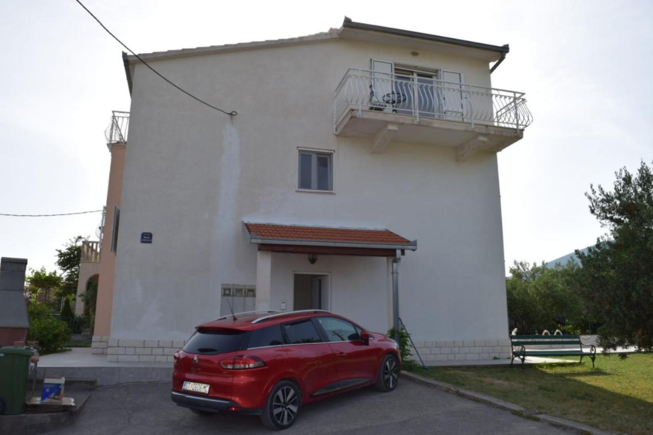 Apartments Marta Kaštel Novi Екстериор снимка
