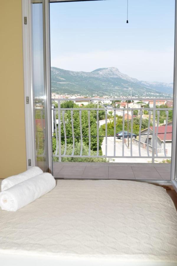 Apartments Marta Kaštel Novi Екстериор снимка