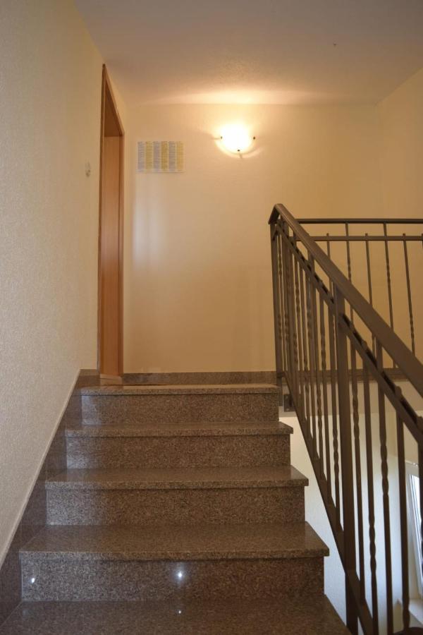 Apartments Marta Kaštel Novi Екстериор снимка