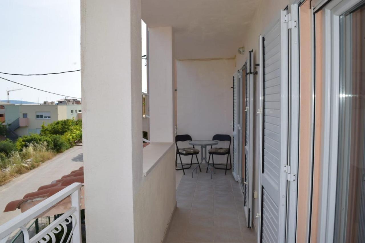 Apartments Marta Kaštel Novi Екстериор снимка
