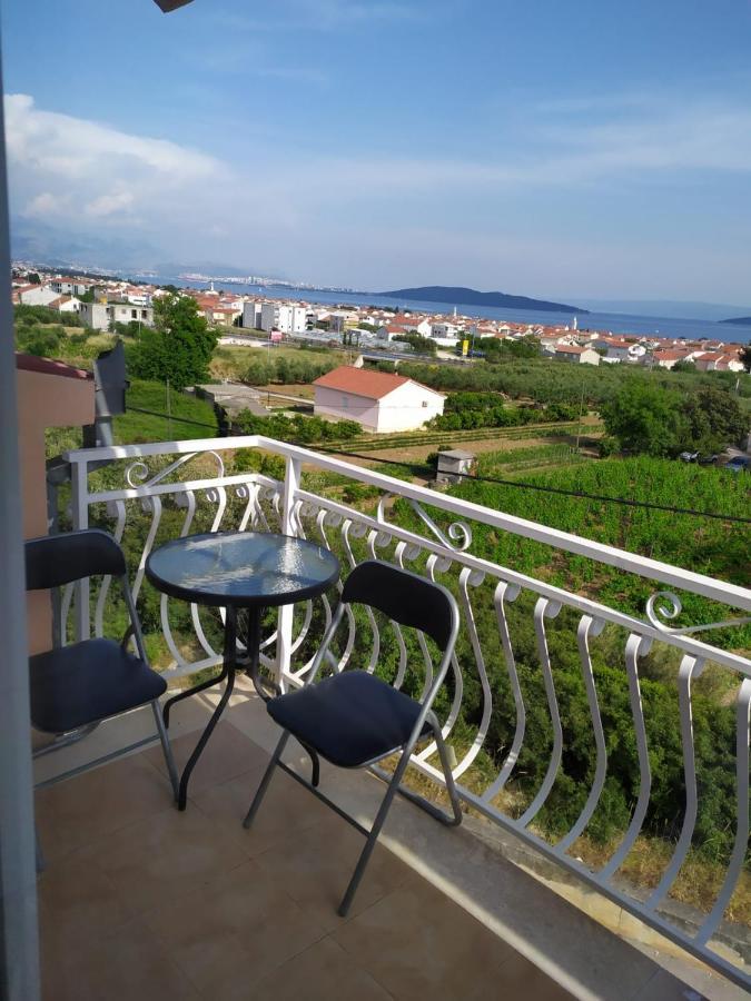 Apartments Marta Kaštel Novi Екстериор снимка