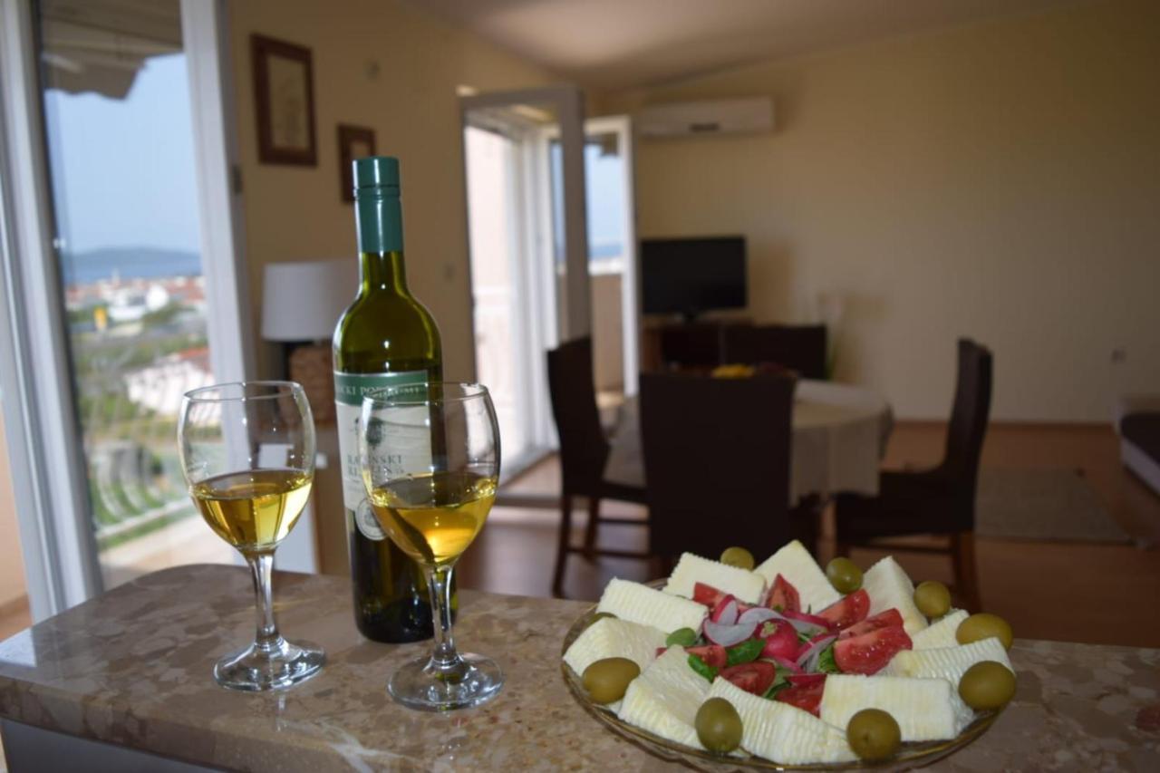 Apartments Marta Kaštel Novi Екстериор снимка