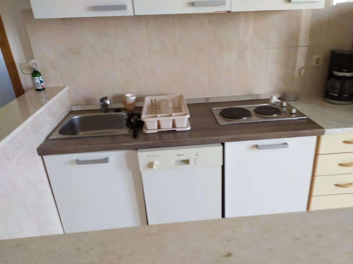 Apartments Marta Kaštel Novi Екстериор снимка